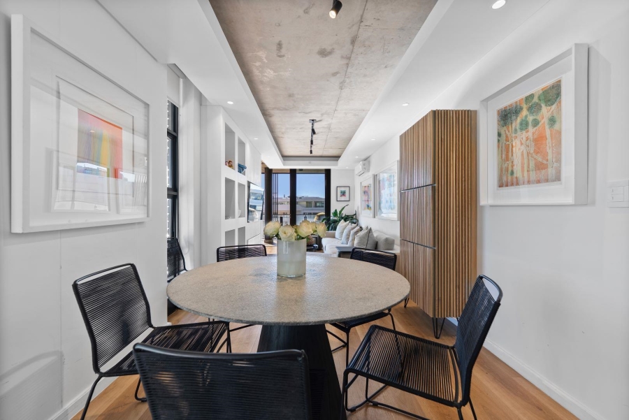 2 Bedroom Property for Sale in Sea Point Western Cape